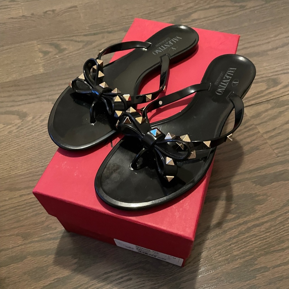 Valentino - Black - Rockstud Thong Sandals
